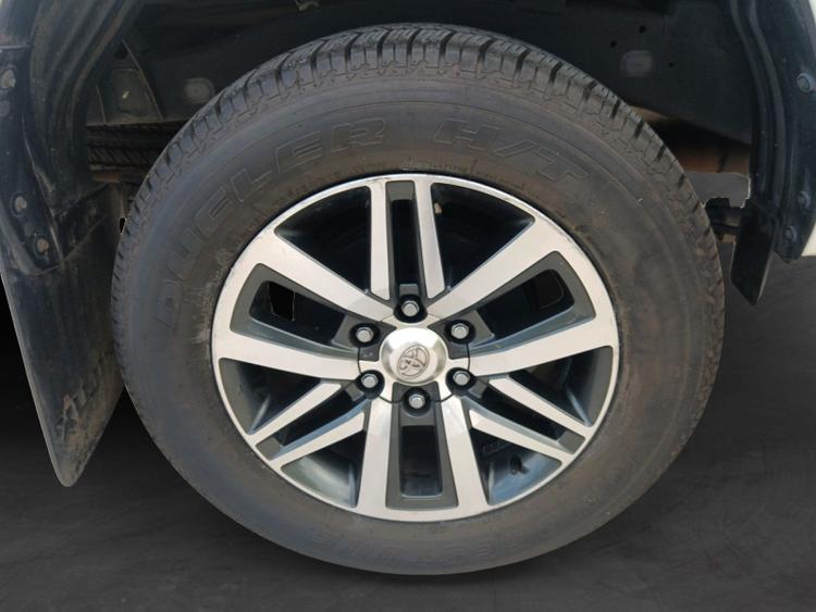 voiture occasion TOYOTA HILUX DOUBLE CABINE à la Réunion disponible sur noutlauto.re