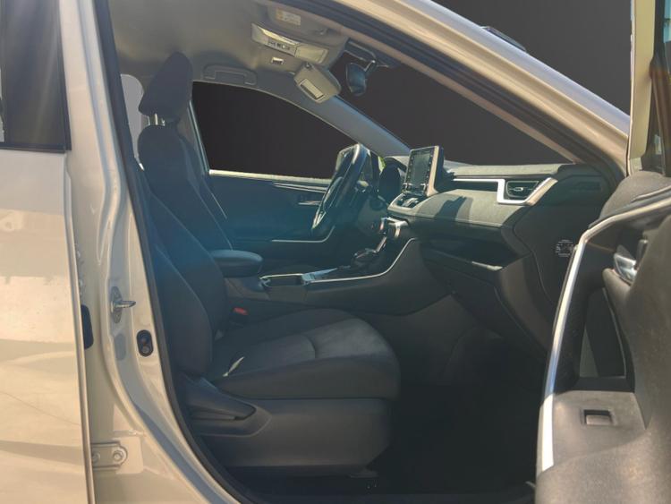 voiture occasion TOYOTA RAV4 HYBRIDE MY22 à la Réunion disponible sur noutlauto.re