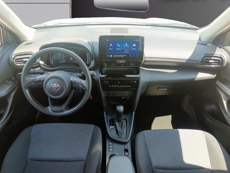 voiture occasion TOYOTA YARIS CROSS HYBRIDE MY22 à la Réunion disponible sur noutlauto.re