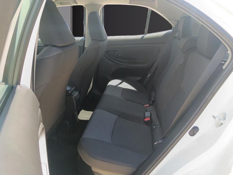 voiture occasion TOYOTA YARIS CROSS HYBRIDE MY22 à la Réunion disponible sur noutlauto.re
