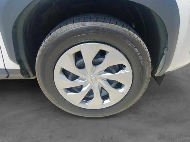 voiture occasion TOYOTA YARIS CROSS HYBRIDE MY22 à la Réunion disponible sur noutlauto.re