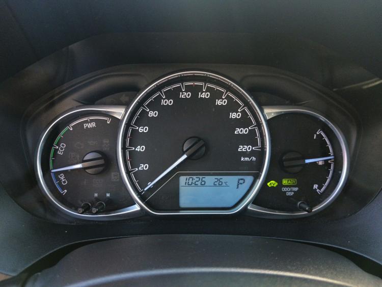 voiture occasion TOYOTA YARIS PRO HYBRIDE MC2 à la Réunion disponible sur noutlauto.re