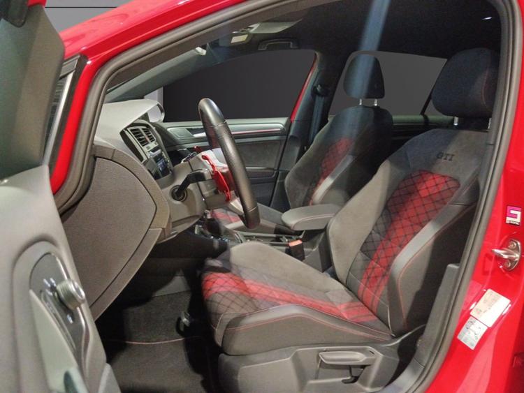 voiture occasion VOLKSWAGEN GOLF à la Réunion disponible sur noutlauto.re