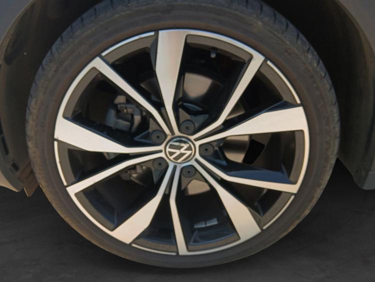 voiture occasion VOLKSWAGEN T-ROC CABRIOLET à la Réunion disponible sur noutlauto.re