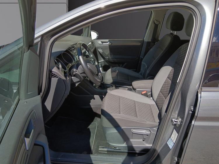 voiture occasion VOLKSWAGEN TOURAN à la Réunion disponible sur noutlauto.re