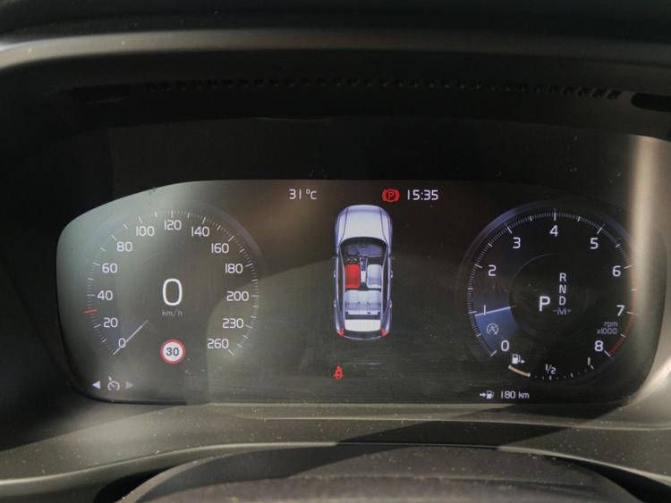 voiture occasion VOLVO XC40 à la Réunion disponible sur noutlauto.re