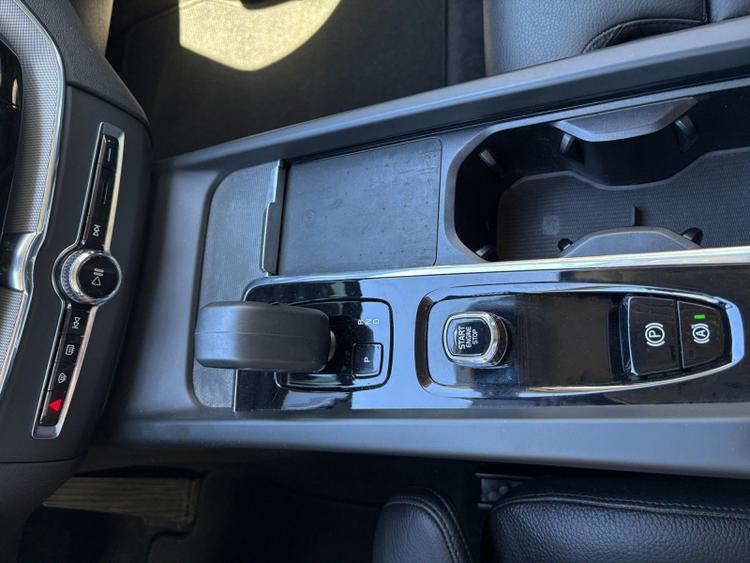 voiture occasion VOLVO XC60 à la Réunion disponible sur noutlauto.re