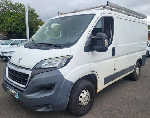 voiture occasion PEUGEOT BOXER disponible sur noutlauto.re