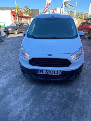 voiture occasion FORD TRANSIT COURIER à la Réunion disponible sur noutlauto.re