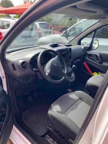 voiture occasion PEUGEOT PARTNER à la Réunion disponible sur noutlauto.re