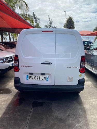 voiture occasion PEUGEOT PARTNER à la Réunion disponible sur noutlauto.re