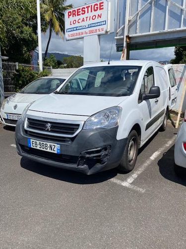 voiture occasion PEUGEOT PARTNER à la Réunion disponible sur noutlauto.re