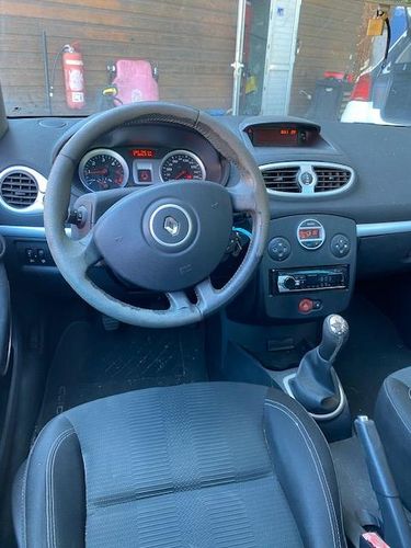 voiture occasion RENAULT CLIO à la Réunion disponible sur noutlauto.re