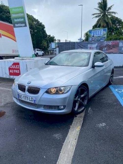 voiture occasion BMW SERIE 3 disponible sur noutlauto.re