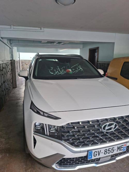 voiture occasion HYUNDAI  SANTA FE disponible sur noutlauto.re