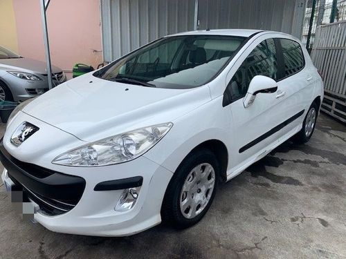 voiture occasion PEUGEOT 308 à la Réunion disponible sur noutlauto.re