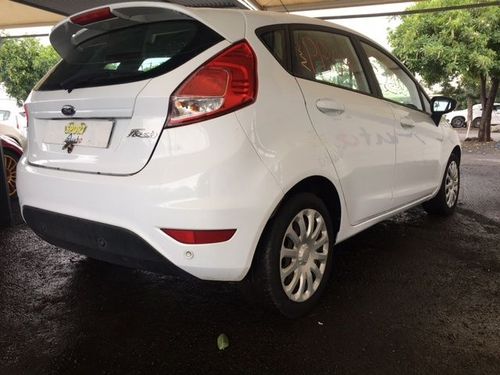voiture occasion FORD FIESTA à la Réunion disponible sur noutlauto.re