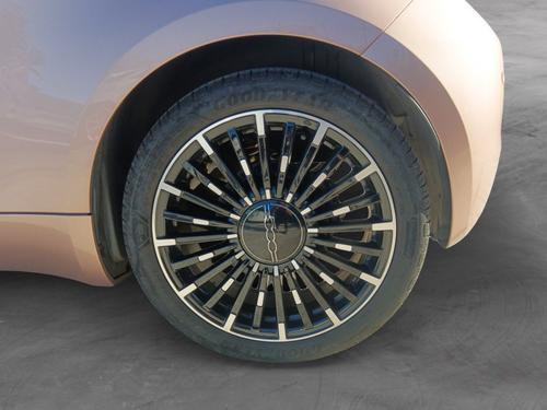 voiture occasion FIAT 500 NOUVELLE MY22 SERIE 1 STEP 2 disponible sur noutlauto.re