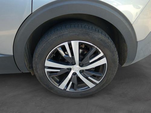voiture occasion PEUGEOT 5008 disponible sur noutlauto.re