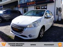 voiture occasion PEUGEOT 208 à la Réunion disponible sur noutlauto.re