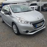 voiture occasion PEUGEOT 208 à la Réunion disponible sur noutlauto.re
