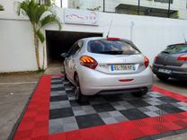 voiture occasion PEUGEOT 208 à la Réunion disponible sur noutlauto.re