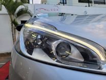 voiture occasion PEUGEOT 208 à la Réunion disponible sur noutlauto.re