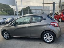 voiture occasion PEUGEOT 208 à la Réunion disponible sur noutlauto.re