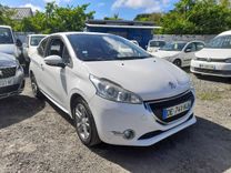 voiture occasion PEUGEOT 208 à la Réunion disponible sur noutlauto.re