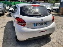 voiture occasion PEUGEOT 208 à la Réunion disponible sur noutlauto.re