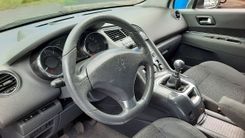 voiture occasion PEUGEOT 5008 à la Réunion disponible sur noutlauto.re