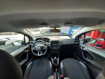 voiture occasion PEUGEOT 208 à la Réunion disponible sur noutlauto.re