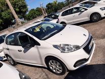 voiture occasion PEUGEOT 208 à la Réunion disponible sur noutlauto.re