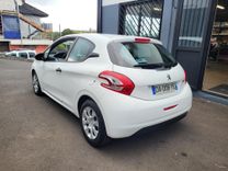 voiture occasion PEUGEOT 208 à la Réunion disponible sur noutlauto.re