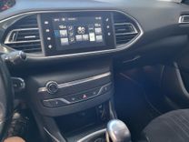 voiture occasion PEUGEOT 308 à la Réunion disponible sur noutlauto.re