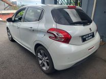 voiture occasion PEUGEOT 208 à la Réunion disponible sur noutlauto.re