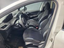 voiture occasion PEUGEOT 208 à la Réunion disponible sur noutlauto.re