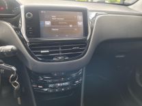 voiture occasion PEUGEOT 208 à la Réunion disponible sur noutlauto.re