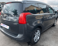 voiture occasion PEUGEOT 5008 à la Réunion disponible sur noutlauto.re