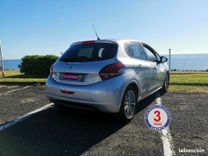 voiture occasion PEUGEOT 208 à la Réunion disponible sur noutlauto.re