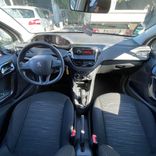 voiture occasion PEUGEOT 208 à la Réunion disponible sur noutlauto.re