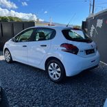 voiture occasion PEUGEOT 208 à la Réunion disponible sur noutlauto.re