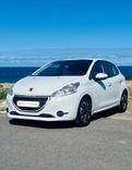 voiture occasion PEUGEOT 208 à la Réunion disponible sur noutlauto.re