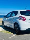 voiture occasion PEUGEOT 208 à la Réunion disponible sur noutlauto.re