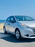 voiture occasion PEUGEOT 208 à la Réunion disponible sur noutlauto.re