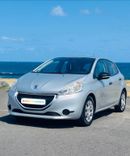 voiture occasion PEUGEOT 208 à la Réunion disponible sur noutlauto.re