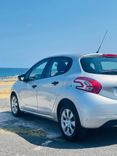 voiture occasion PEUGEOT 208 à la Réunion disponible sur noutlauto.re