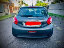 voiture occasion PEUGEOT 208 à la Réunion disponible sur noutlauto.re
