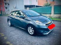 voiture occasion PEUGEOT 208 à la Réunion disponible sur noutlauto.re