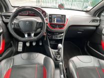voiture occasion PEUGEOT 208 à la Réunion disponible sur noutlauto.re